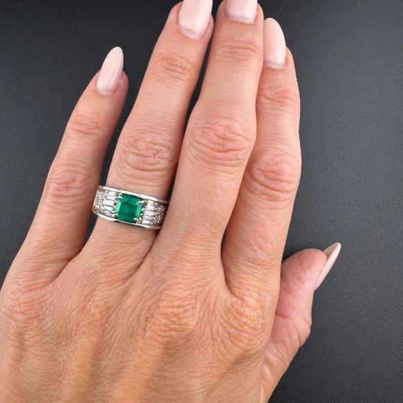 Holiday Sale Natural Earth Mined Emerald & Dia Ring Band, Plat., 11.14g, 5.75 - Picture 10 of 16
